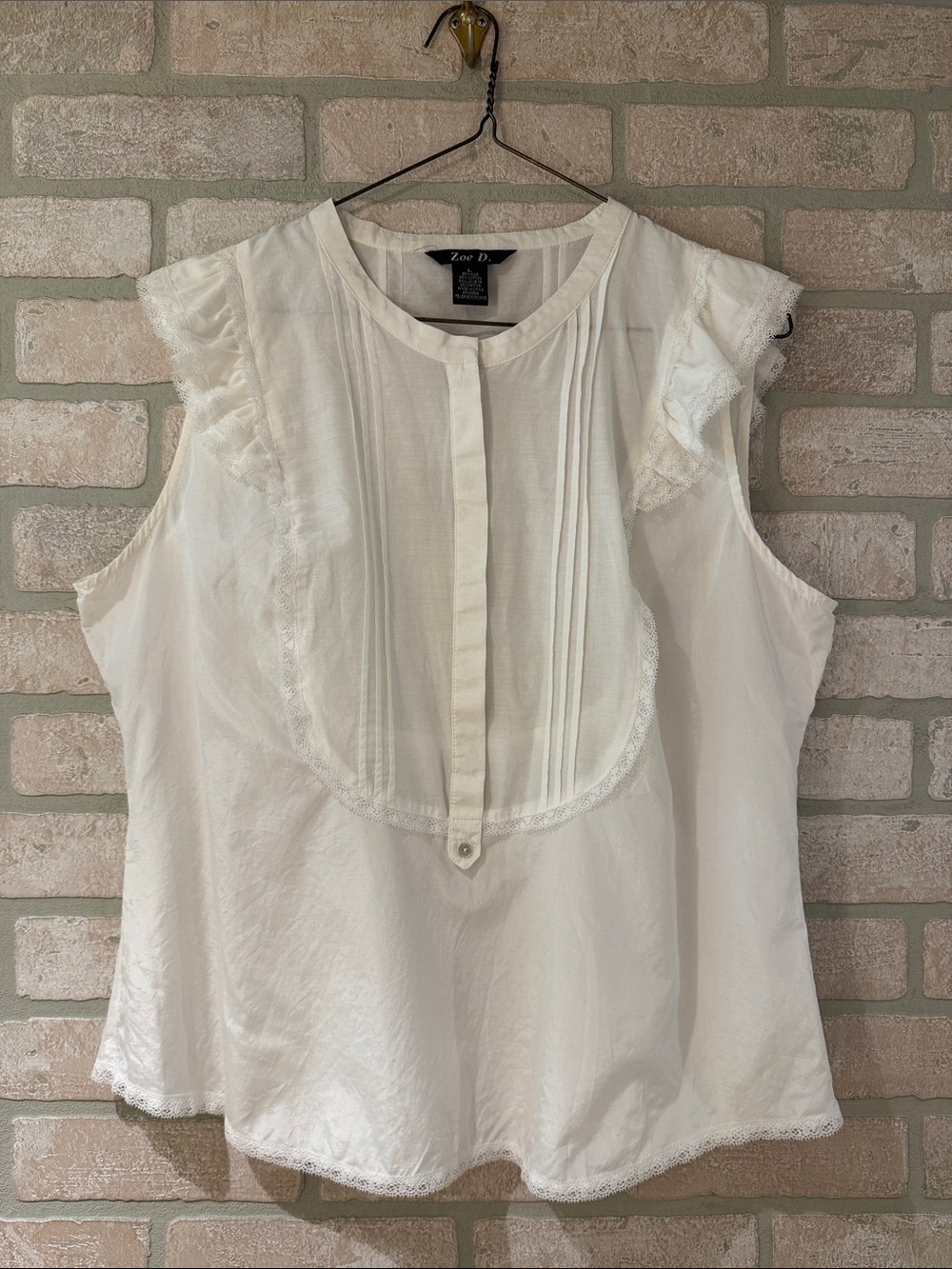 Zoe D. White Silk Cotton Sleeveless Lace-Trim Pintuck Blouse with Ruffle Caps